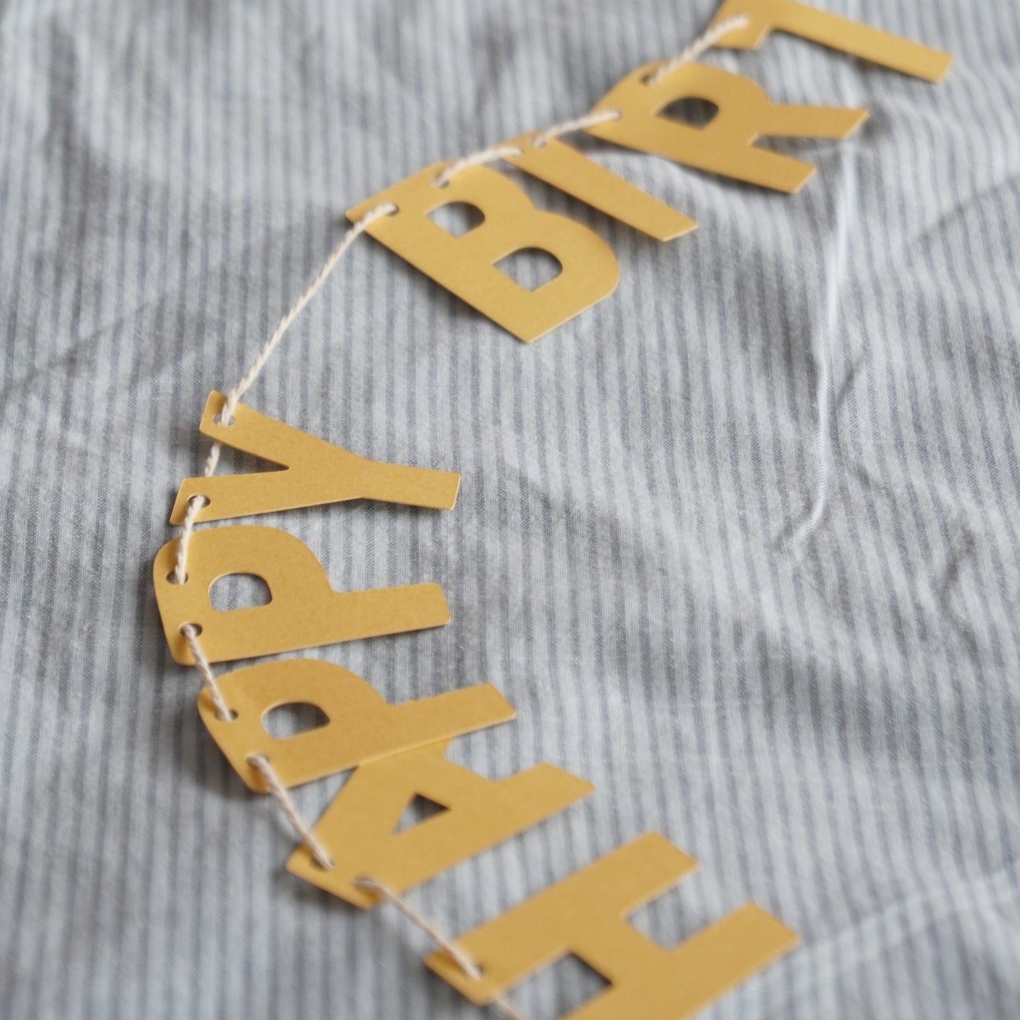 Girlande "Happy Birthday"