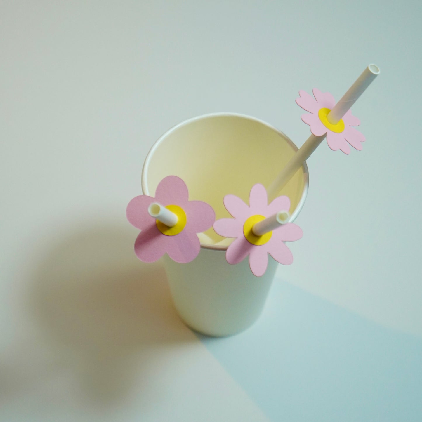 Papierstrohhalme „Blume“ in Rosa 12-er Set