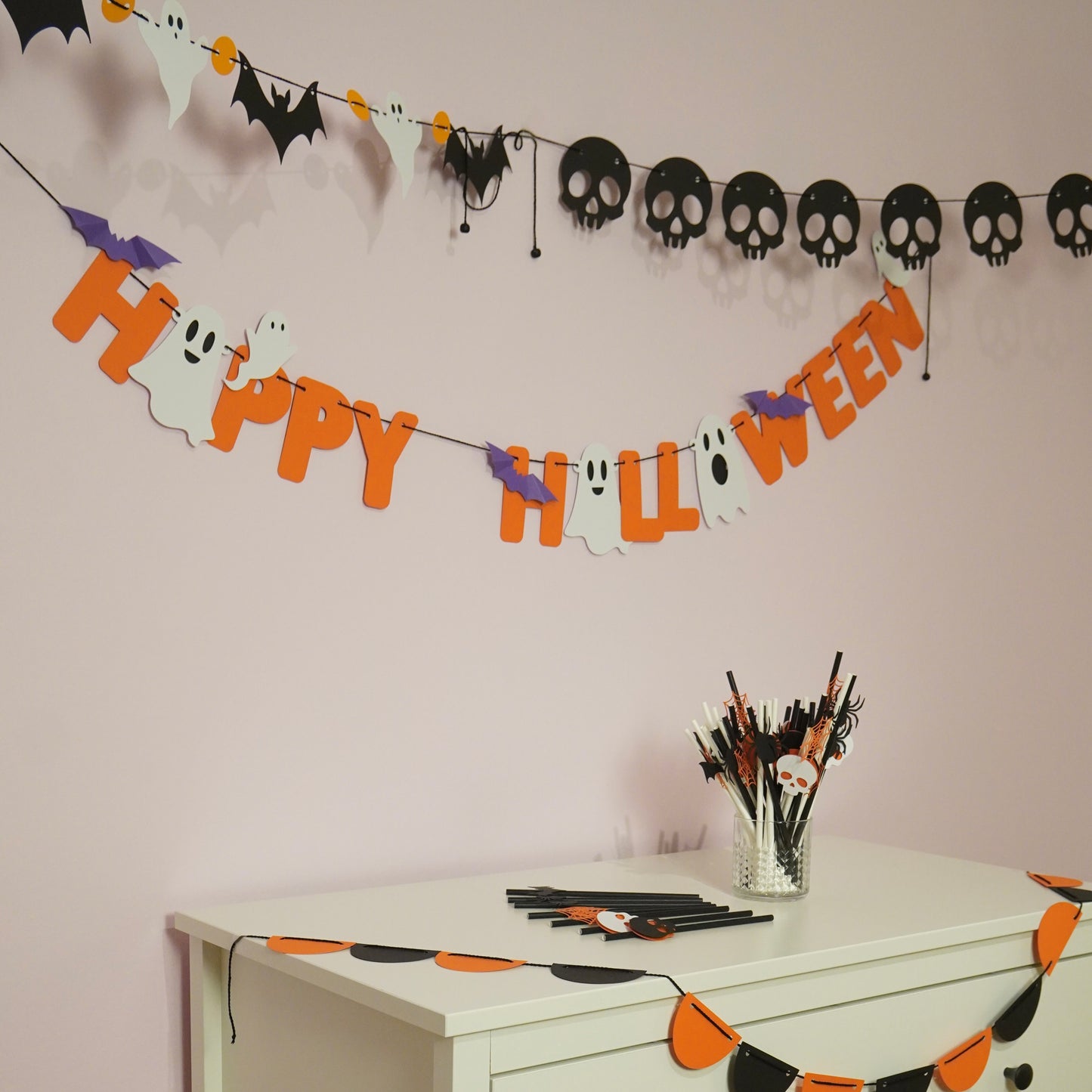 Papiergirlande "Schädel"