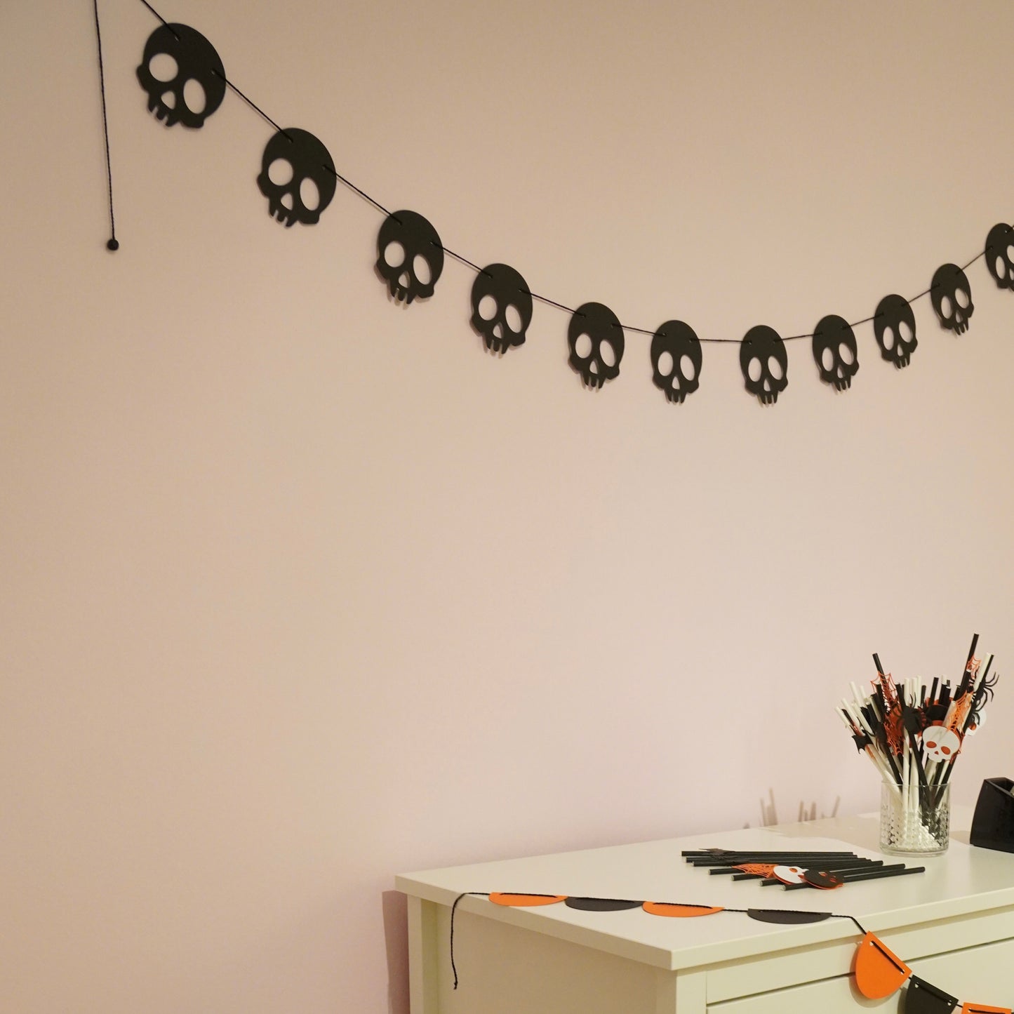 Papiergirlande "Schädel"
