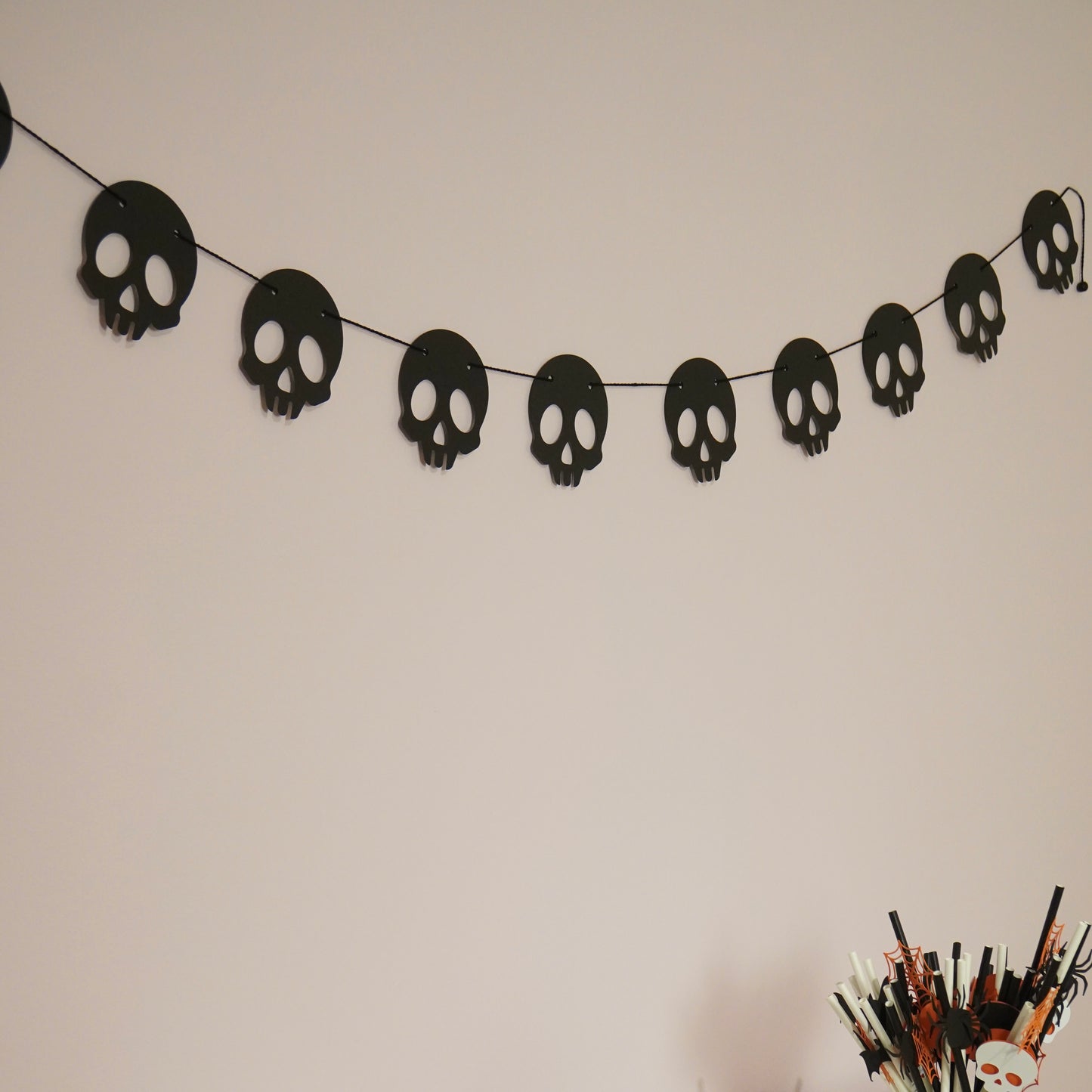 Papiergirlande "Schädel"
