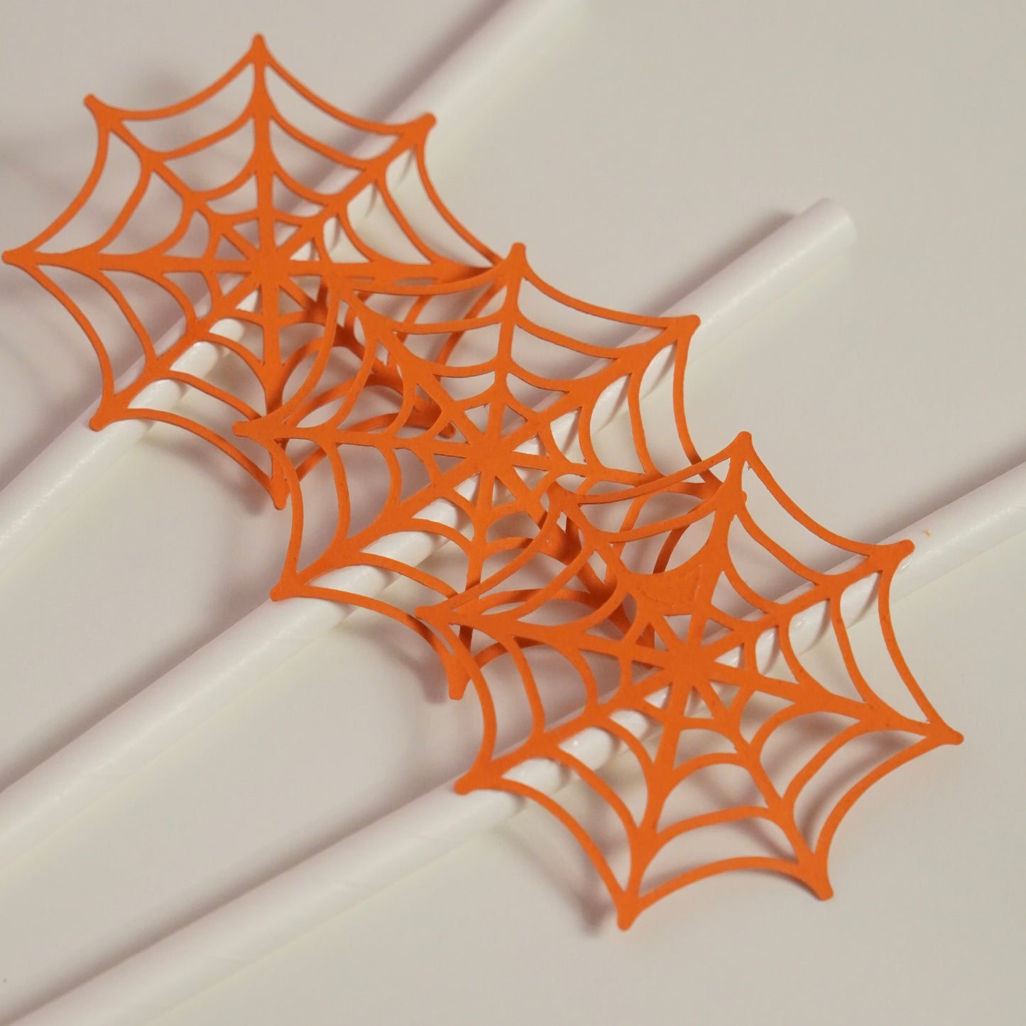 12 Strohhalme "Halloween" weiß
