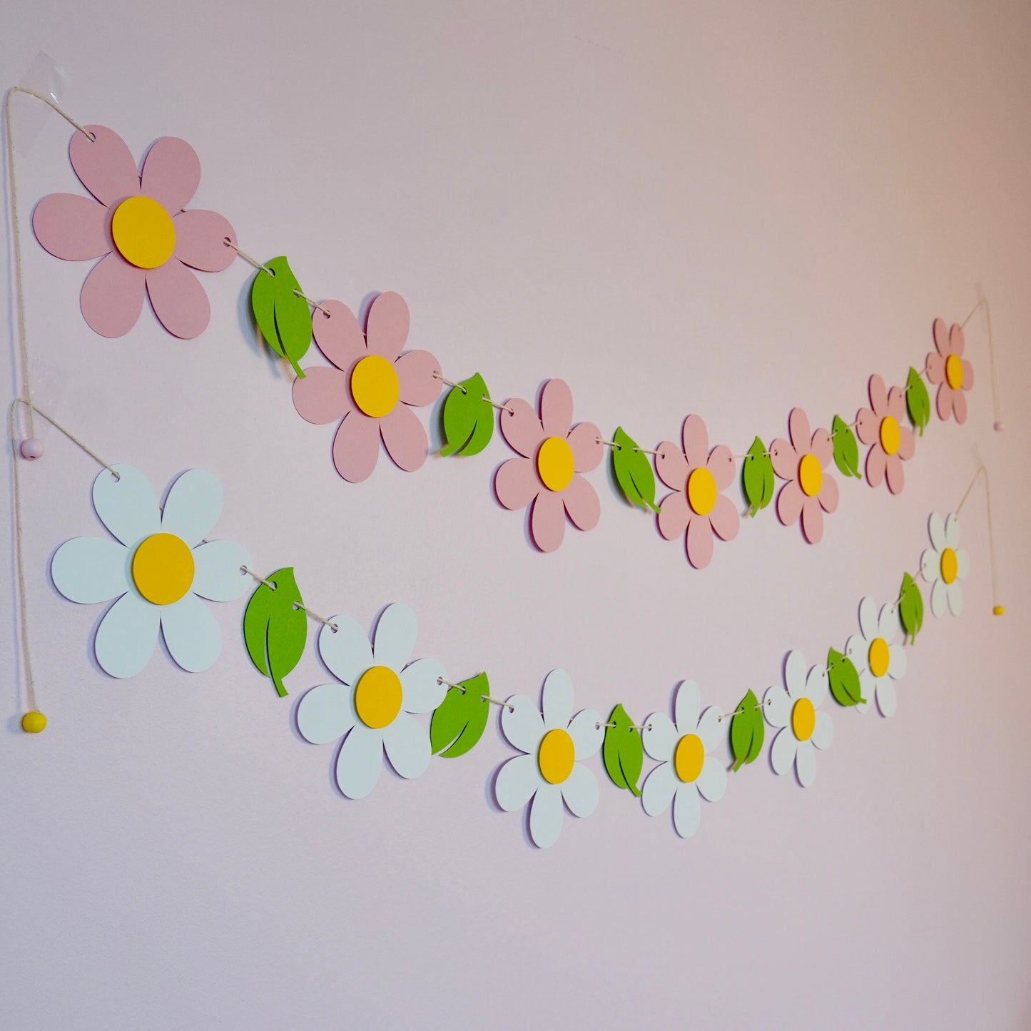 Girlande "Blumen" weiß