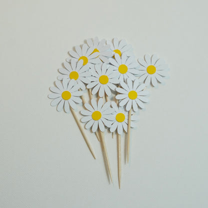 Blumen Holzspieße in Weiß – handgemachte, nachhaltige Tischdeko für Feiern
