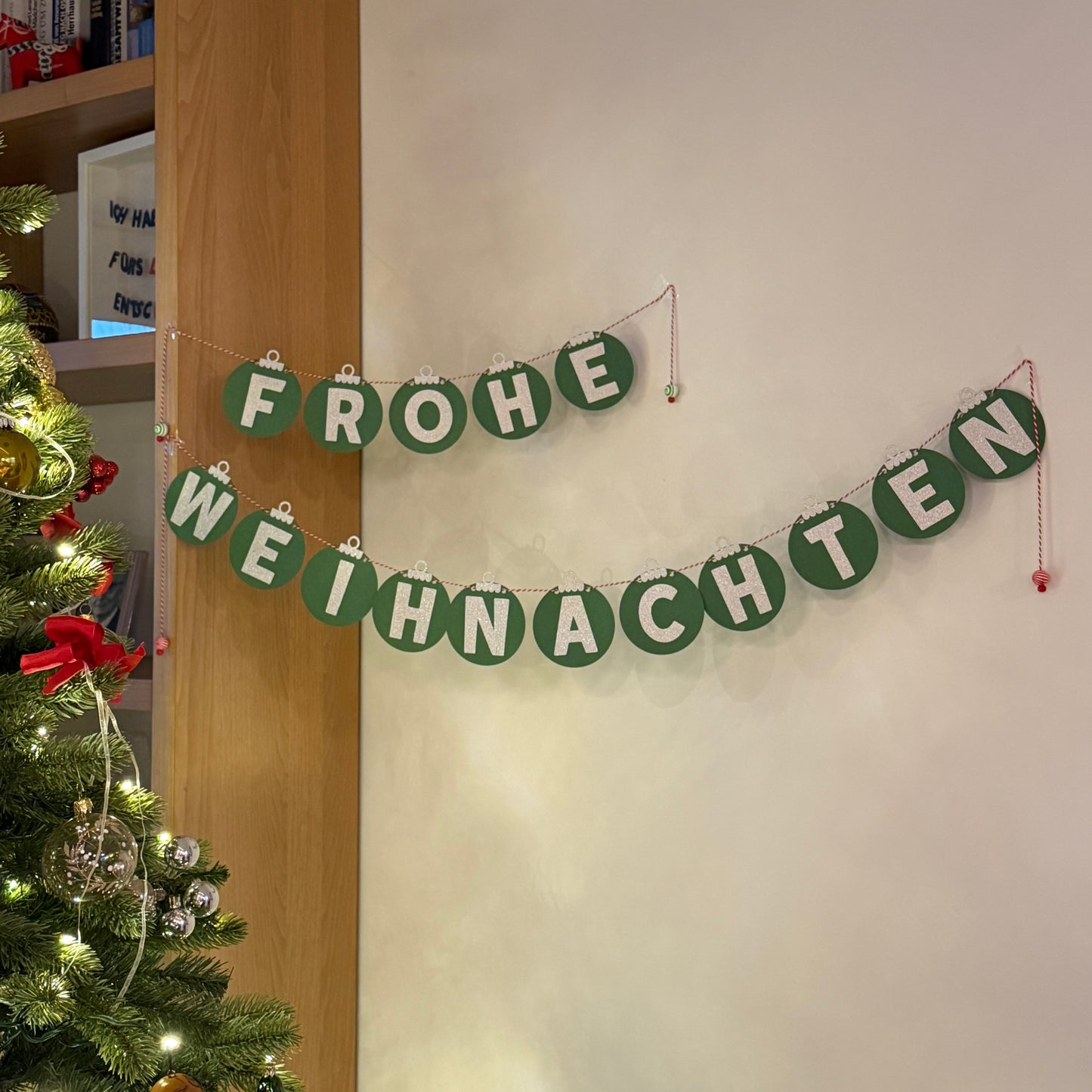 Girlande "Frohe Weihnachten" in Grün